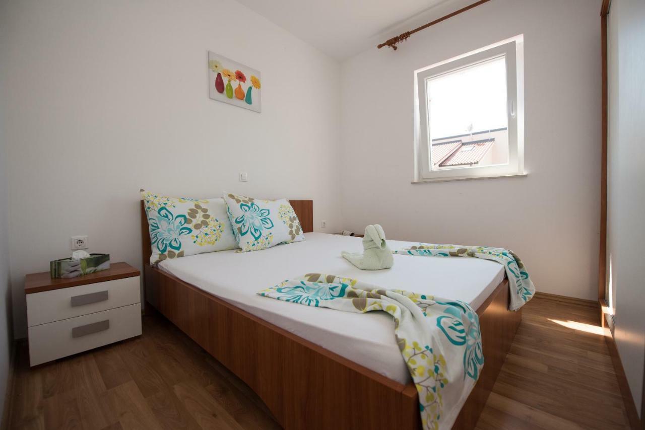 Apartmants Emy Gaj Novaglia Esterno foto